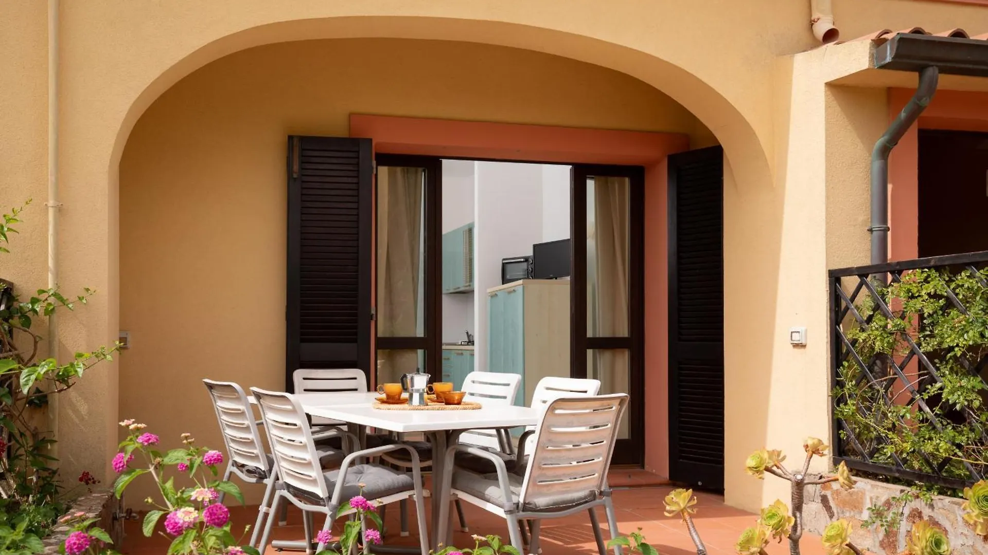 Summer Residence Bunte Olbia 0*,  Italy